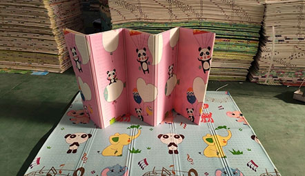 寶寶用的爬行墊選什么材質(zhì)的比較安全？